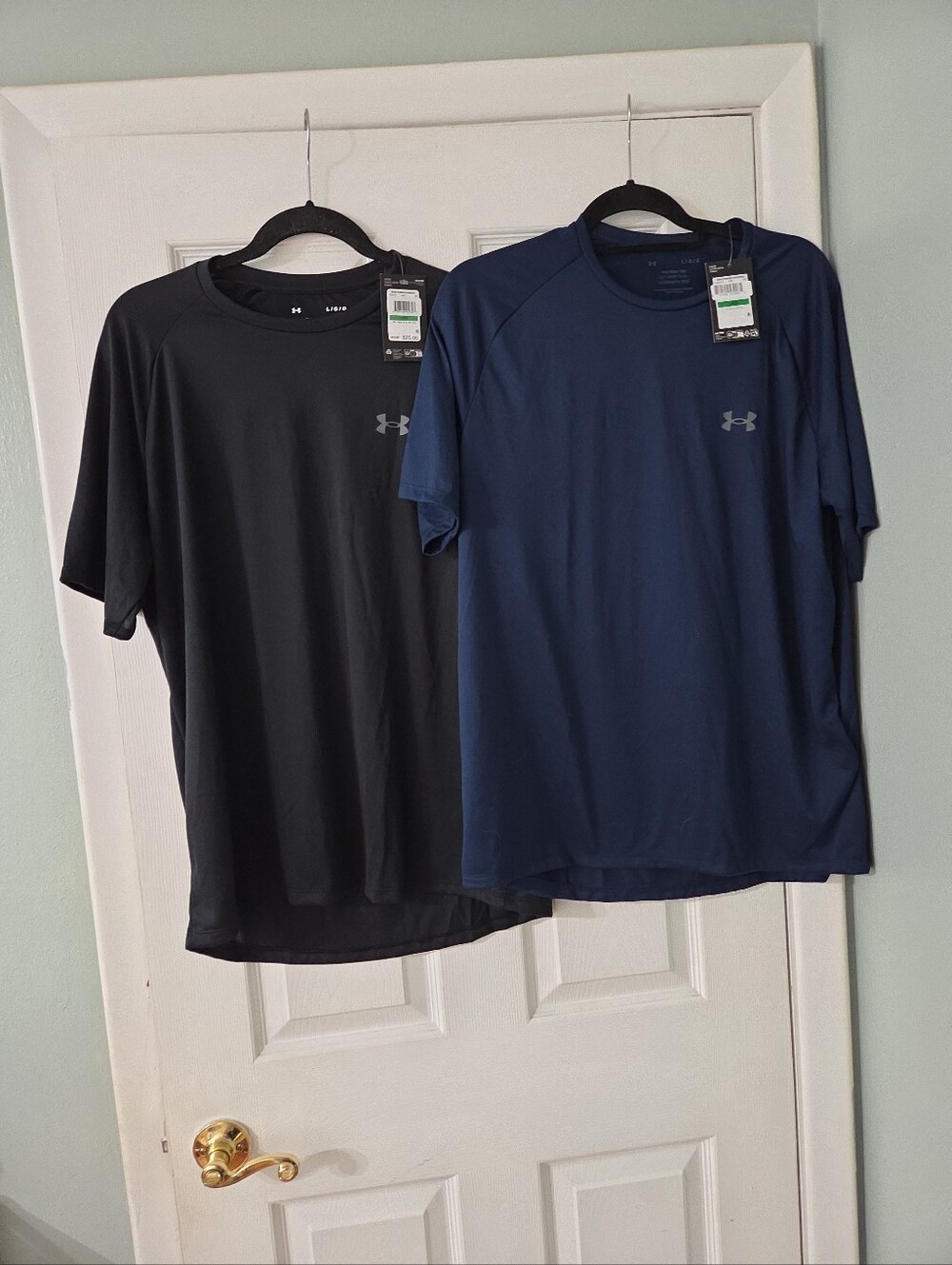 Lot Of Two Under Armour Men's UA Tech 2.0 Short Sleeve Tees.Black/Blue. L NWT